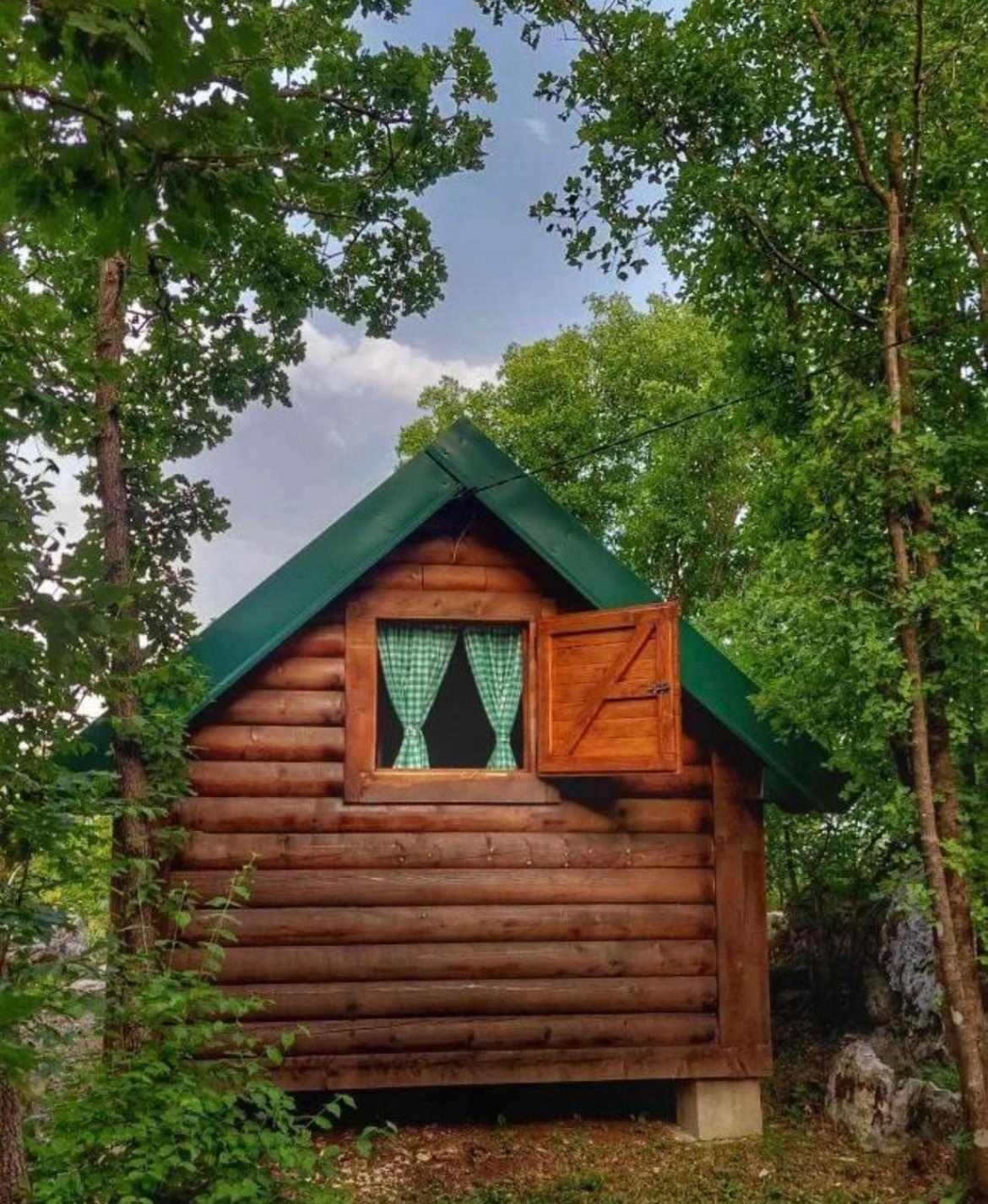 Camp Oaza,Lipa Hotell Cetinje Exteriör bild