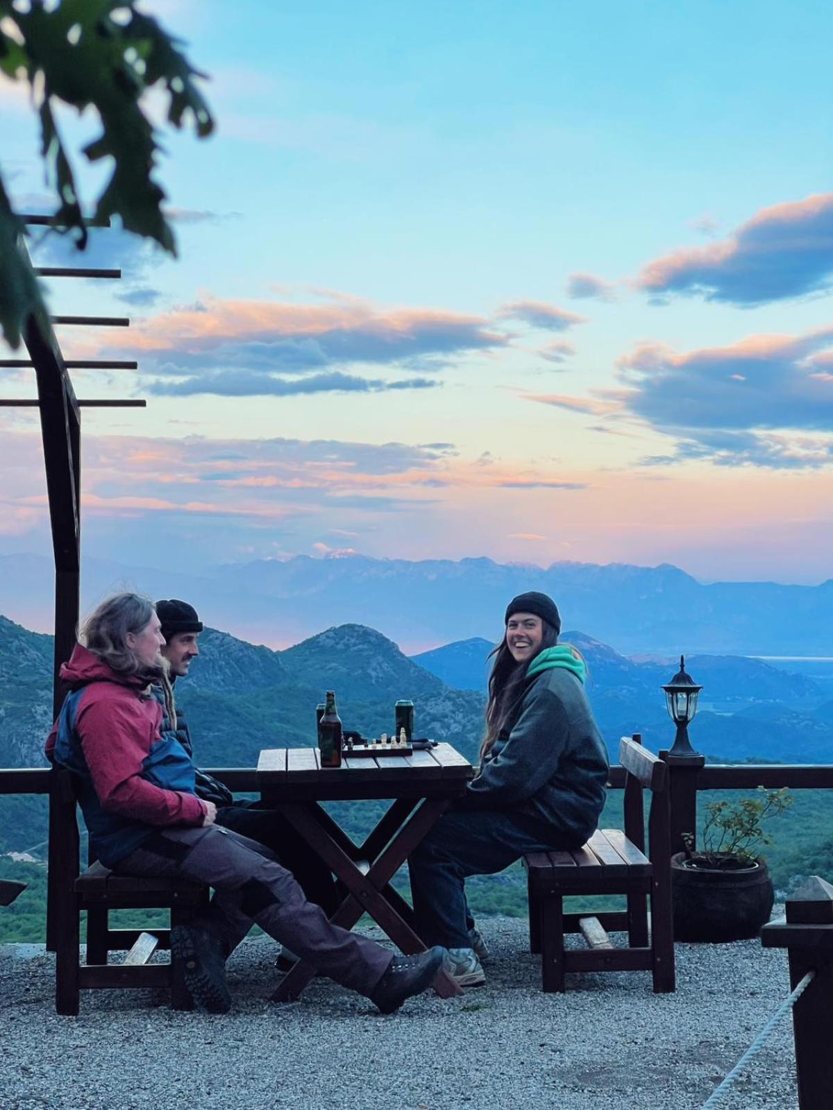 Camp Oaza,Lipa Hotell Cetinje Exteriör bild